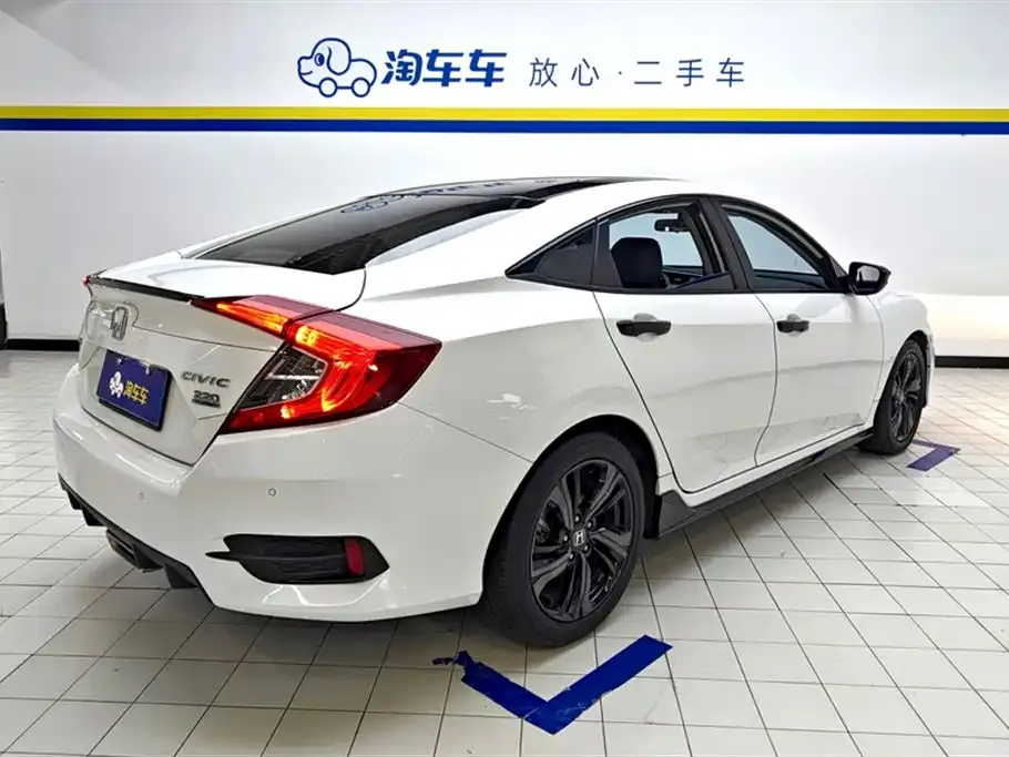Honda Civic 2021 из CN, фото 3