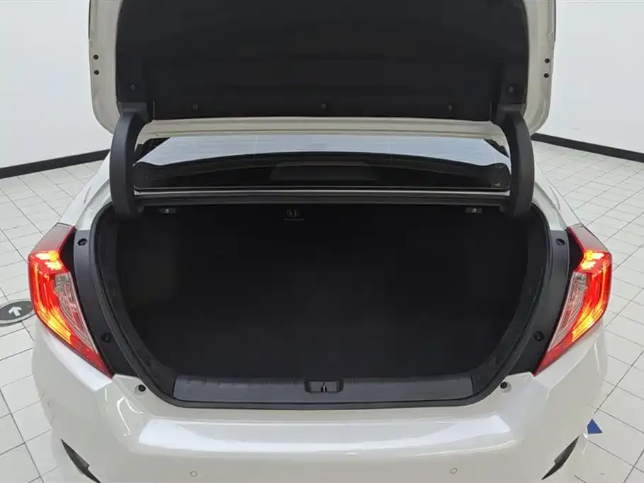 Honda Civic 2021 из CN, фото 4