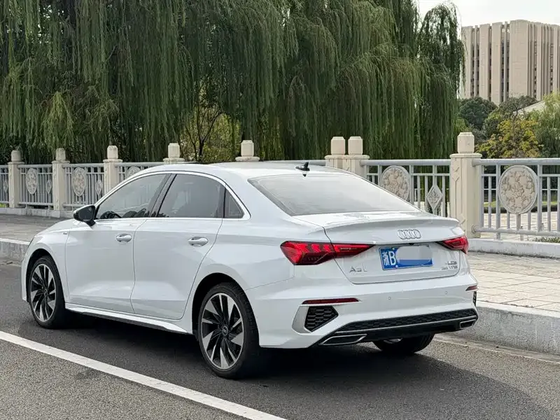 Audi A3 2023 из CN, фото 10