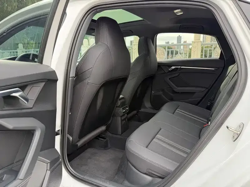 Audi A3 2023 из CN, фото 7
