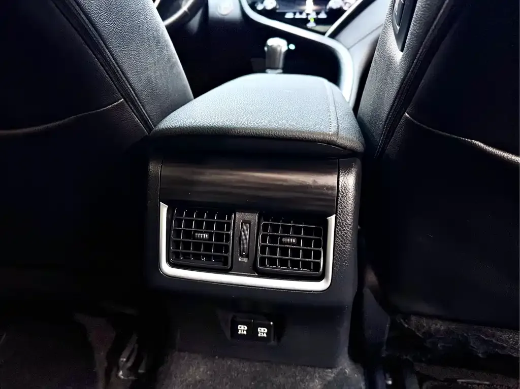 Toyota Camry 2022 из CN, фото 8