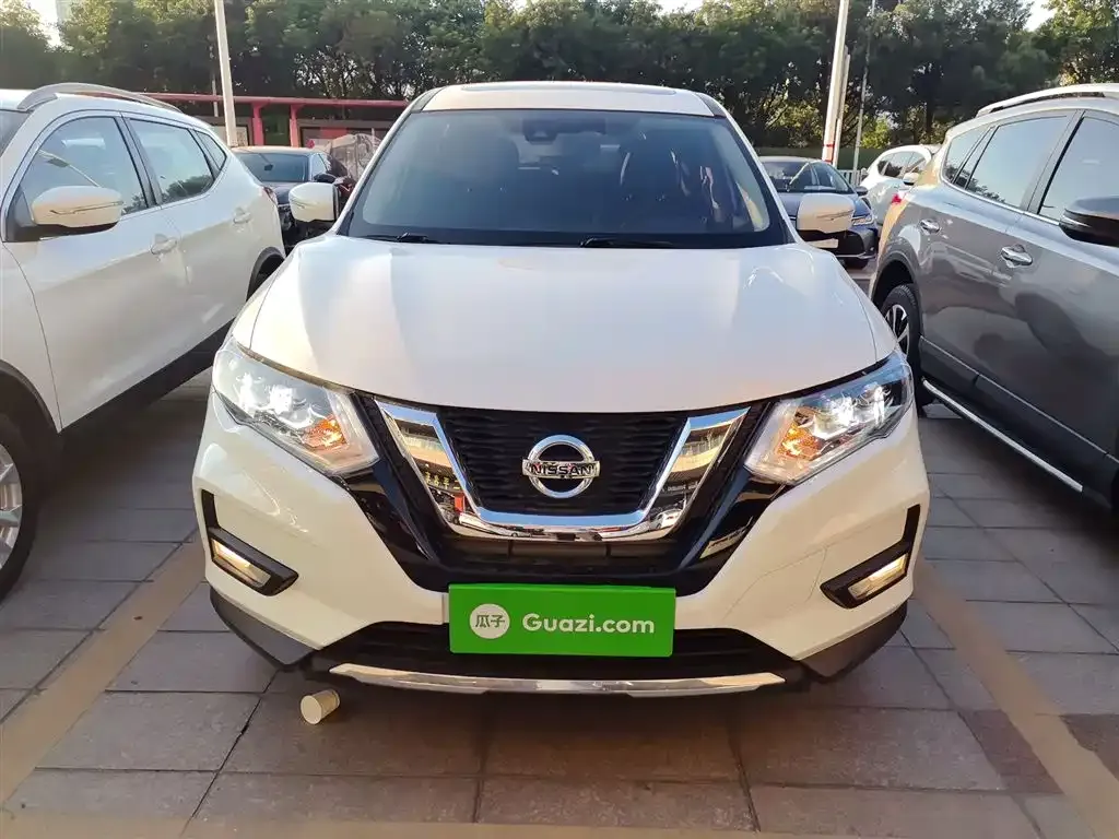 Nissan X-Trail 2023 из CN, фото 3