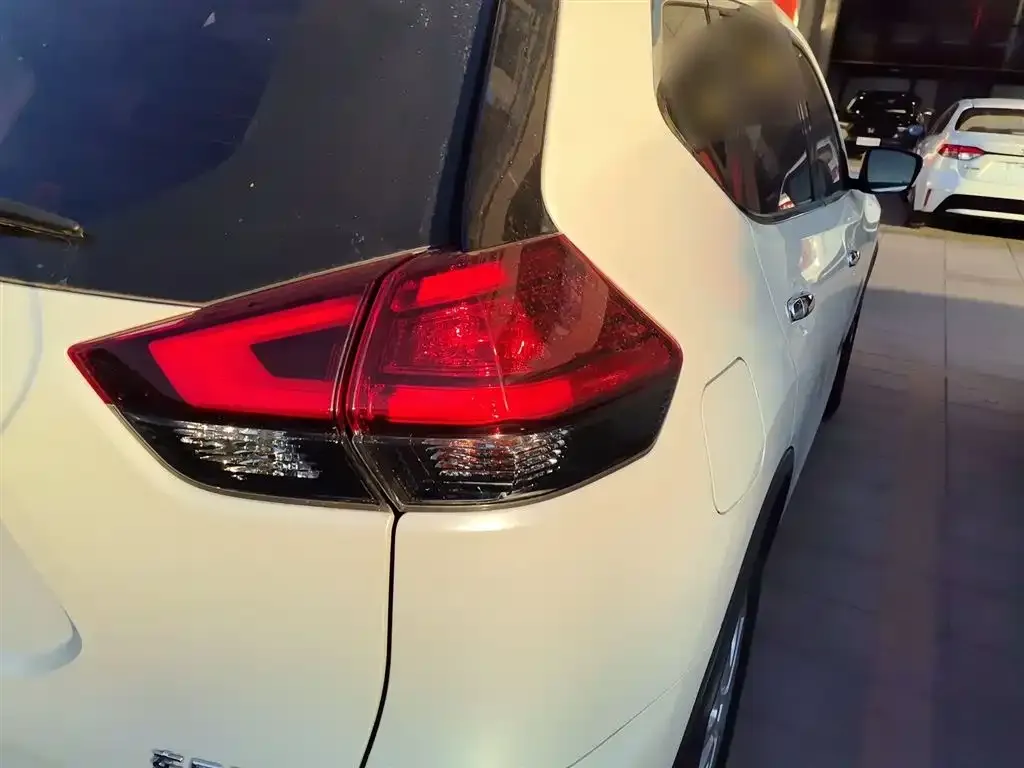 Nissan X-Trail 2023 из CN, фото 8