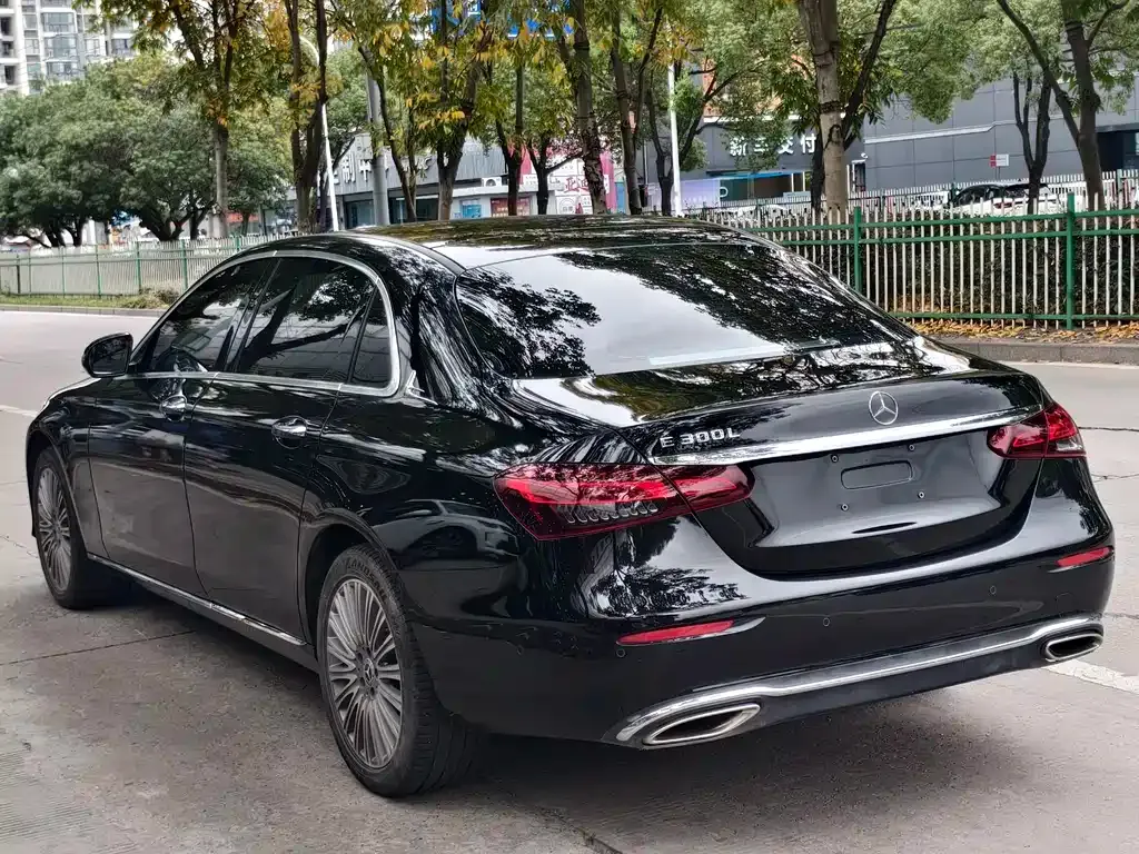 Mercedes-Benz E-Class 2022 из CN, фото 3