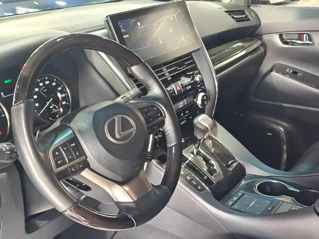 Lexus LM 2023 из CN, фото 10