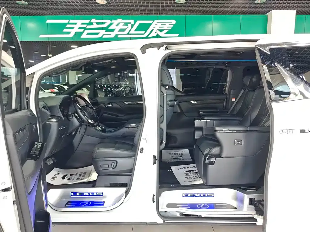 Lexus LM 2023 из CN, фото 8