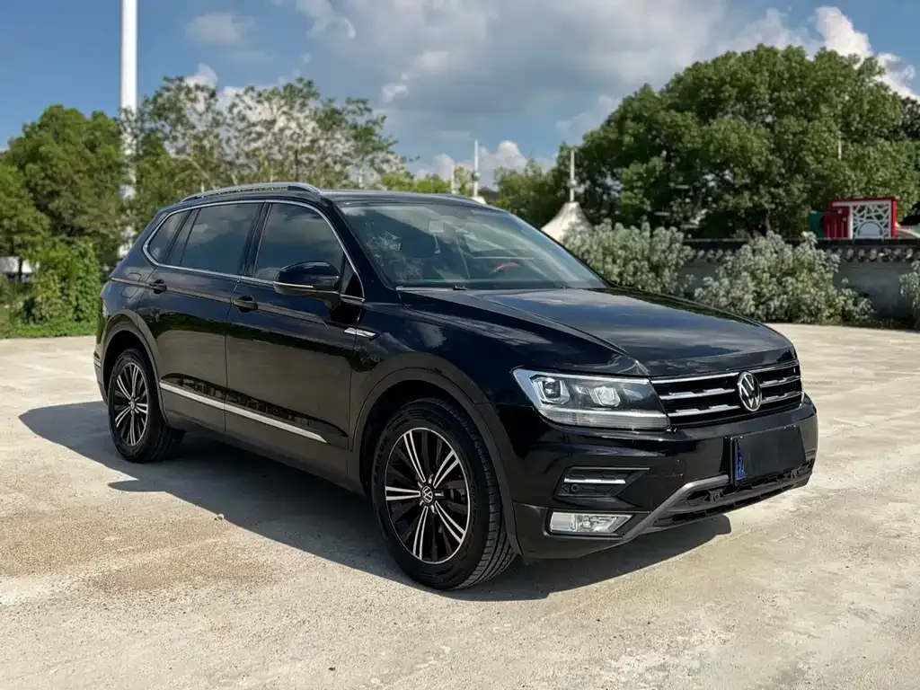 Volkswagen Tiguan L 2021 из CN, фото 3