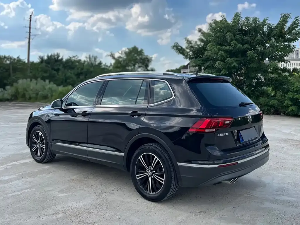 Volkswagen Tiguan L 2021 из CN, фото 8
