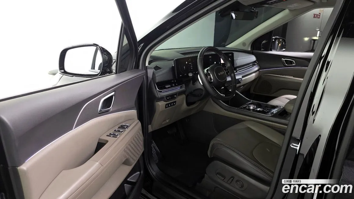 Kia Carnival — фото 10