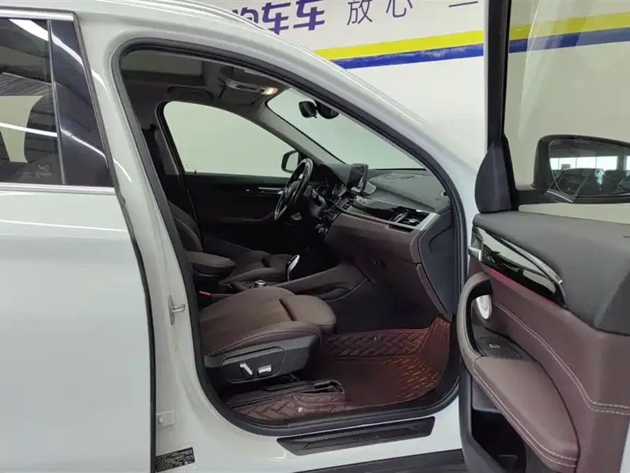 BMW X1 2021 из CN, фото 8