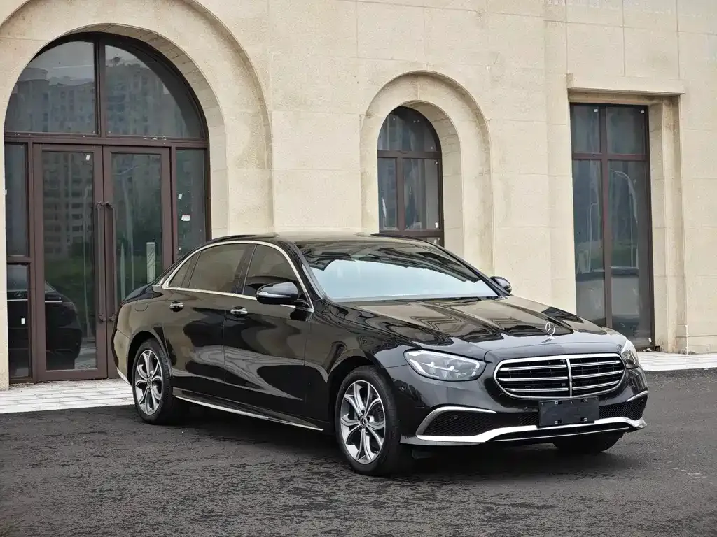 Mercedes-Benz E-Class 2024 из CN, фото 2