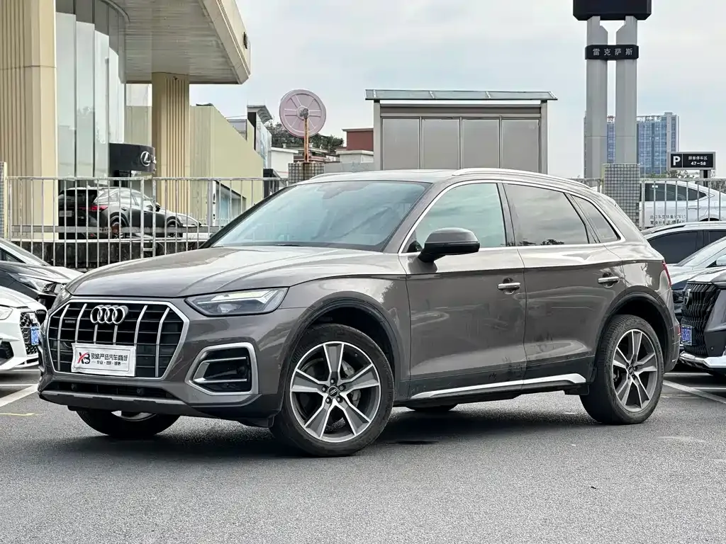 Audi Q5L 2022 из CN, фото 1