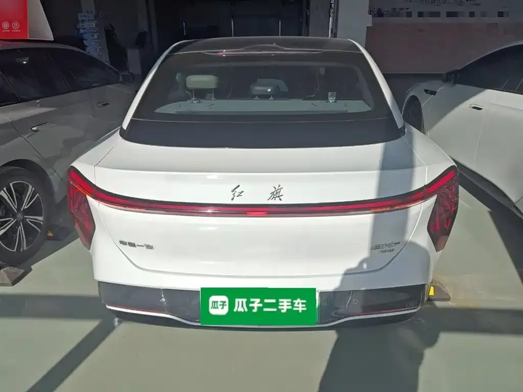 Hongqi EH7 2024 из CN, фото 6