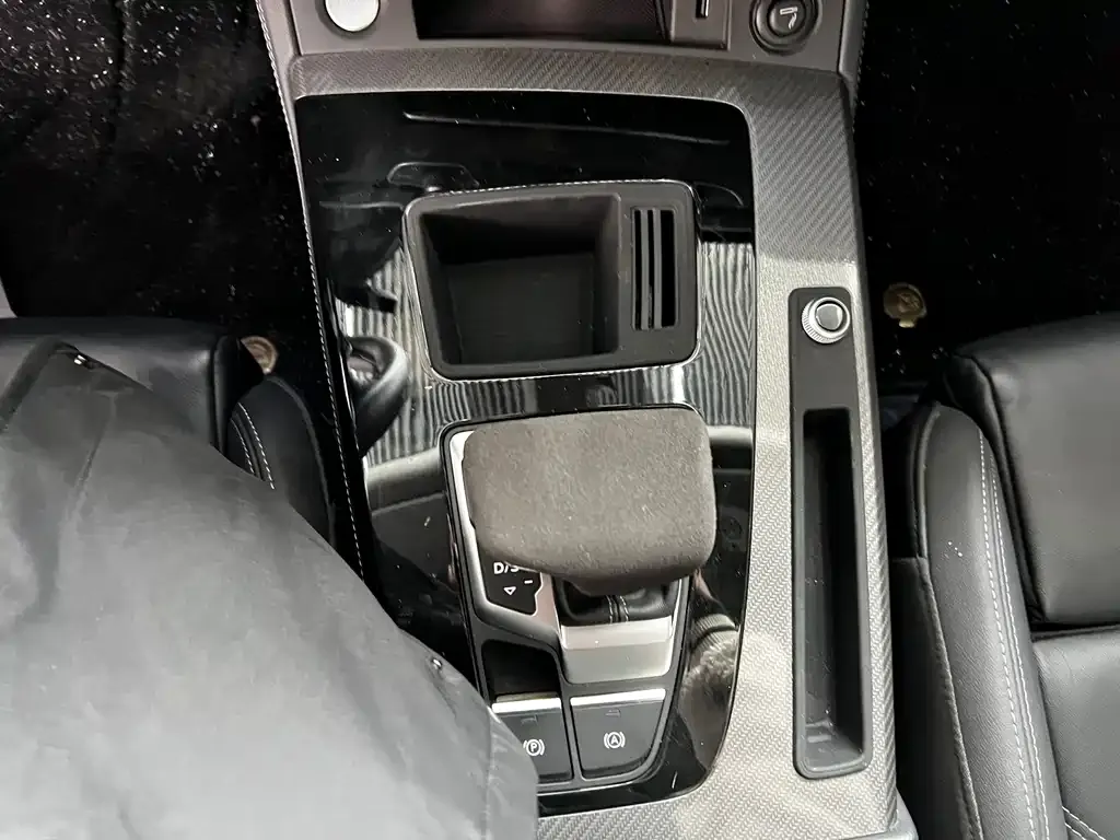 Audi Q5L 2021 из CN, фото 10