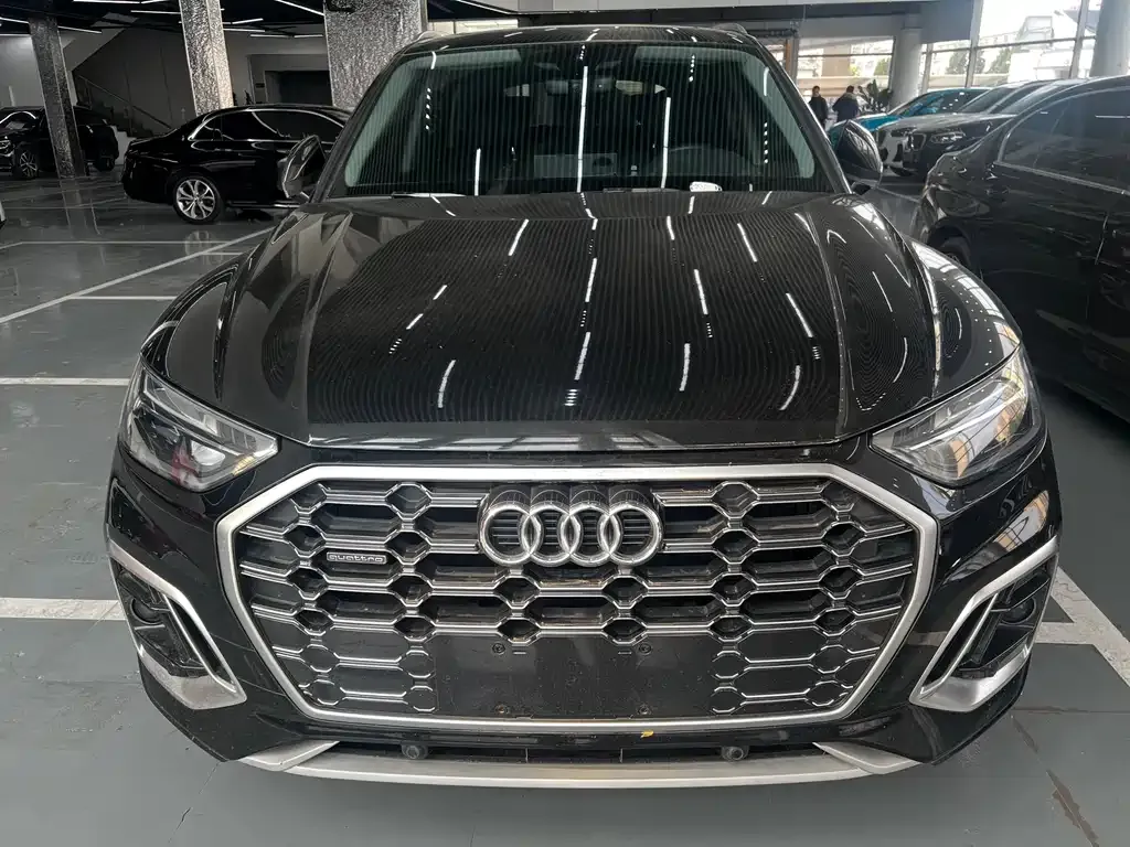 Audi Q5L 2021 из CN, фото 2