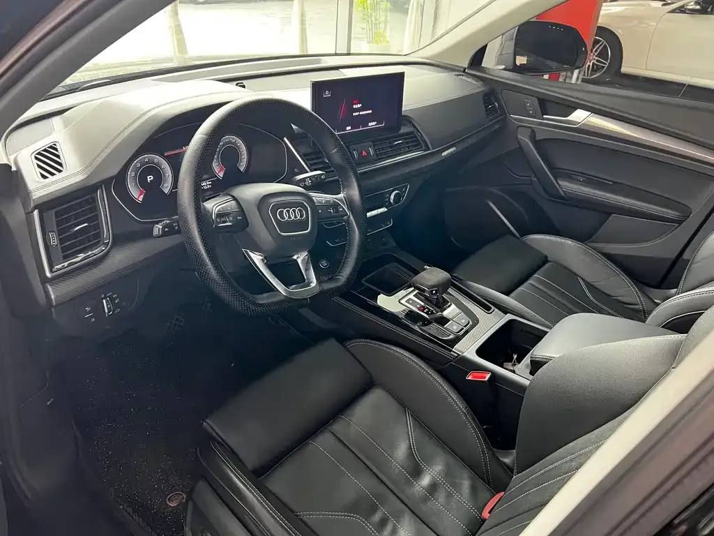 Audi Q5L 2021 из CN, фото 5