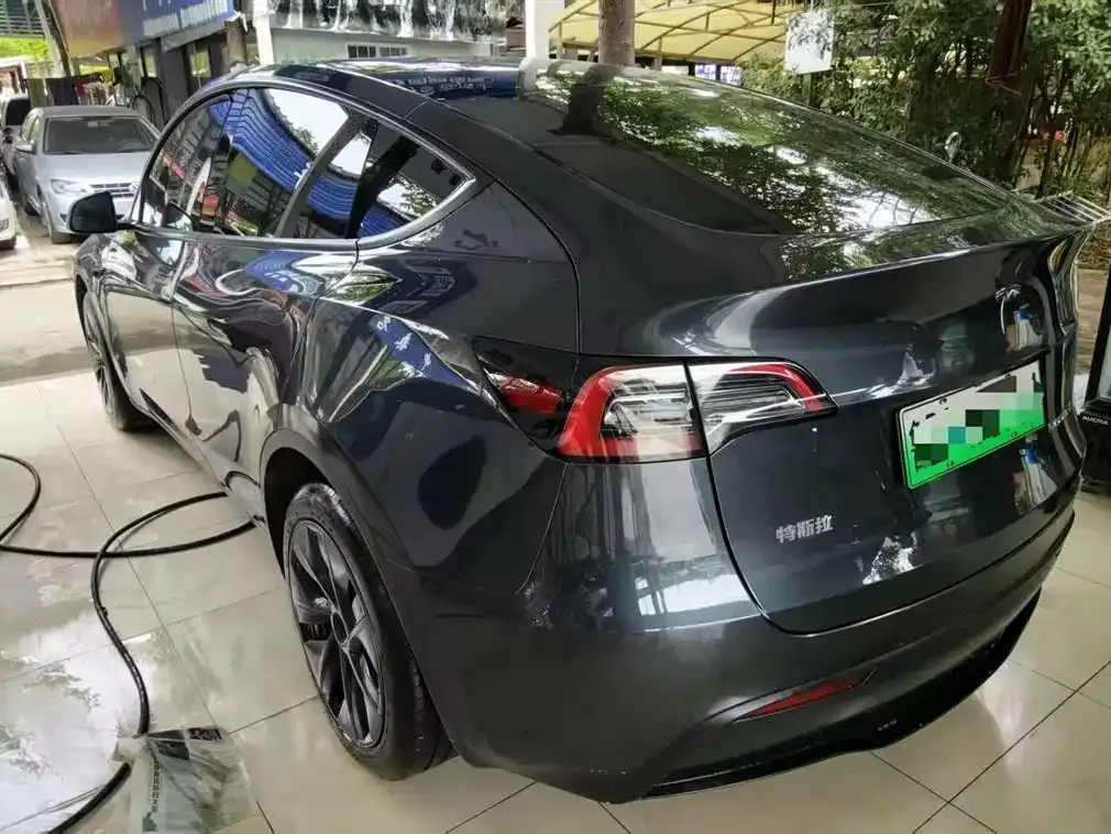 Tesla Model Y 2024 из CN, фото 10