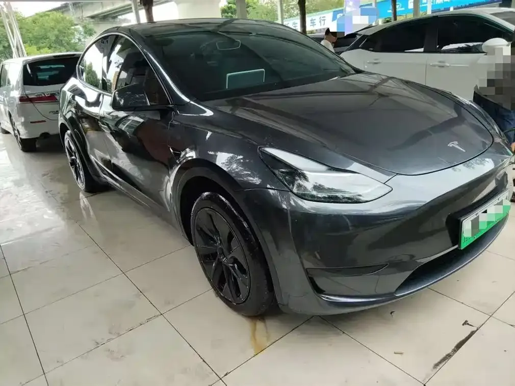 Tesla Model Y 2024 из CN, фото 3