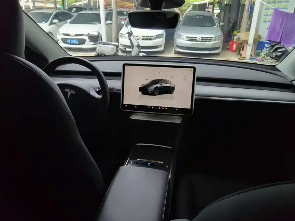 Tesla Model Y 2024 из CN, фото 5