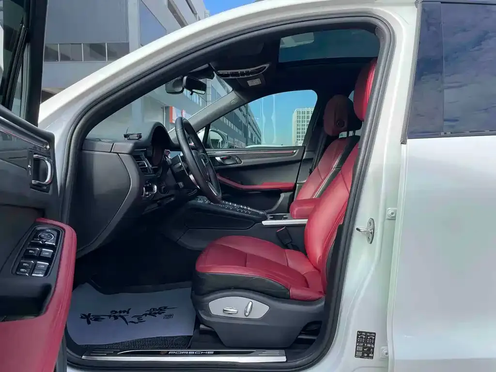 Porsche Macan 2021 из CN, фото 9
