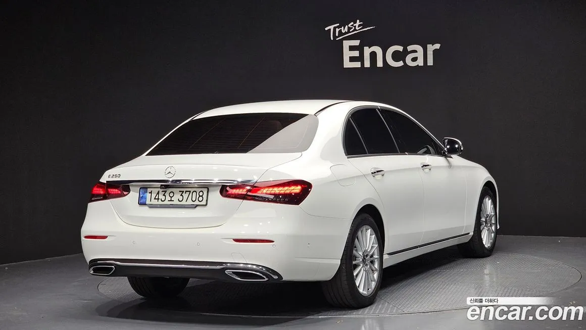 Mercedes-Benz E-Class 2021 из KR, фото 2