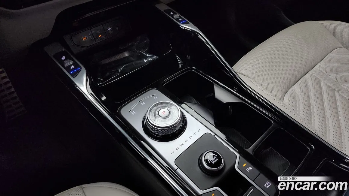 Kia Sorento — фото 9