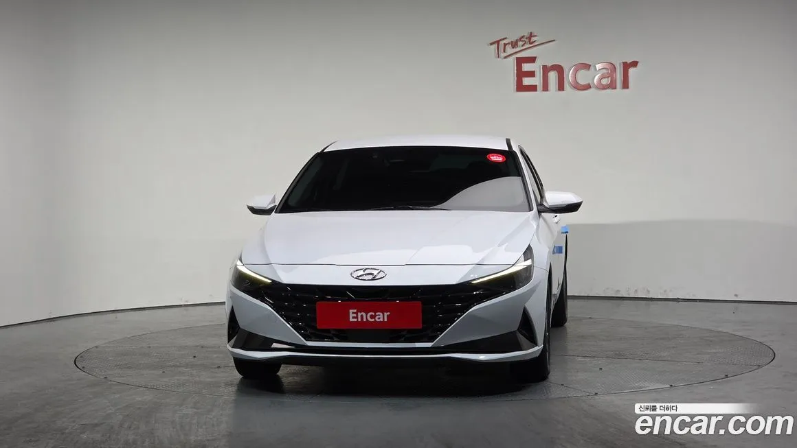 Hyundai AVANTE — фото 3
