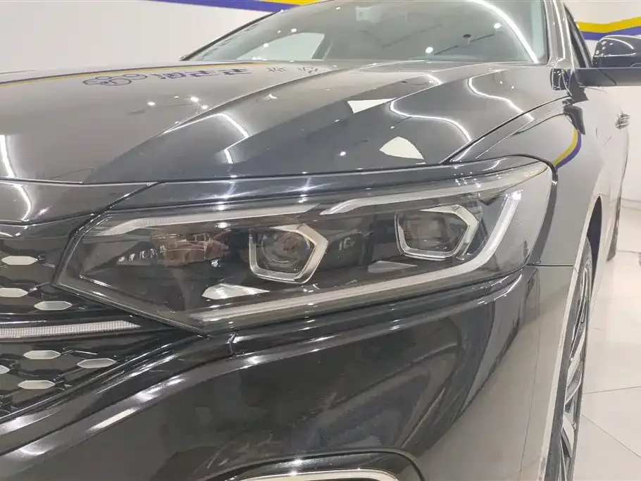 Volkswagen Passat 2022 из CN, фото 5