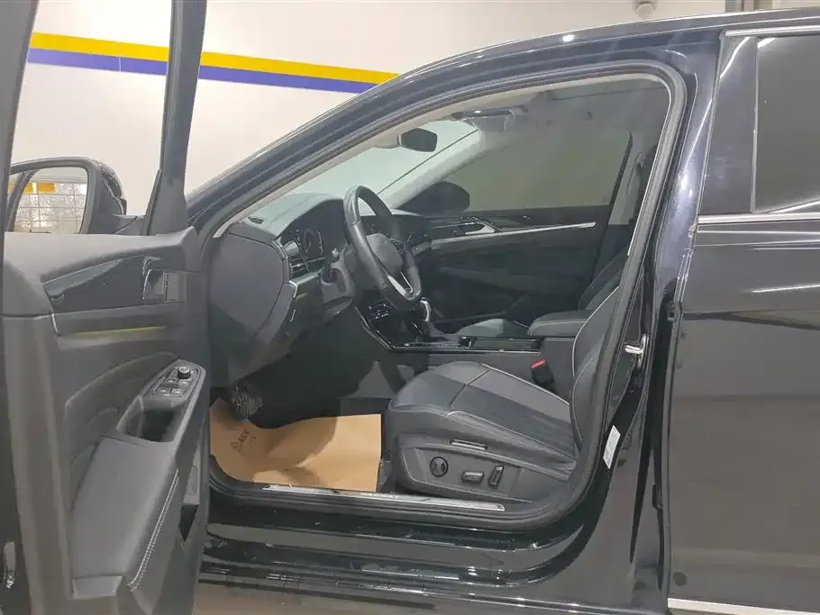 Volkswagen Passat 2022 из CN, фото 9