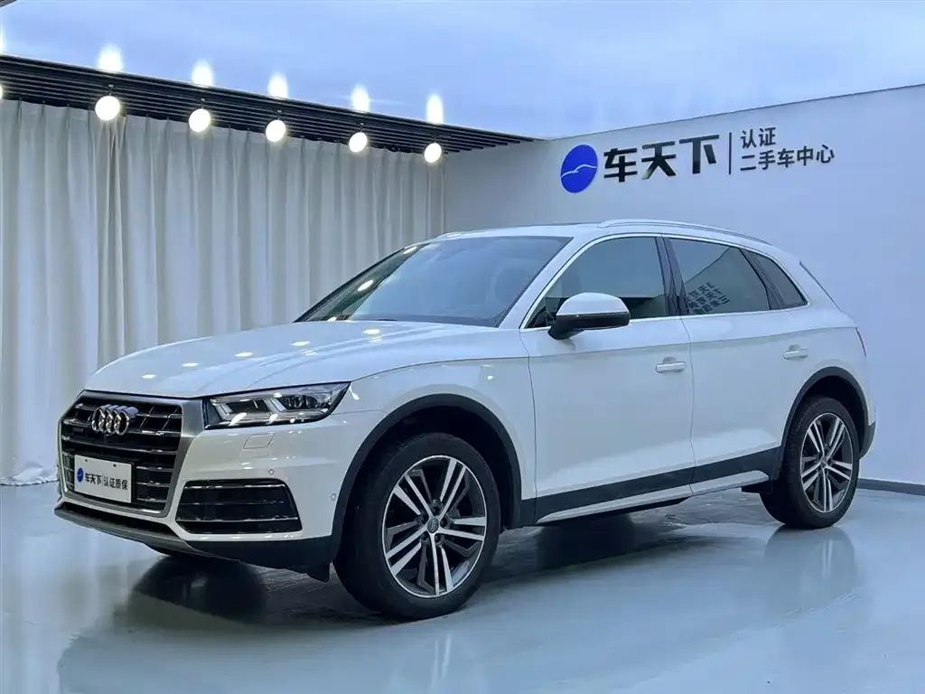 Audi Q5L 2021 из CN, фото 1