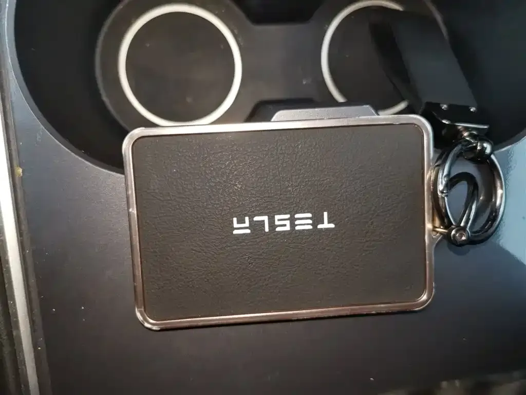 Tesla Model Y 2023 из CN, фото 9