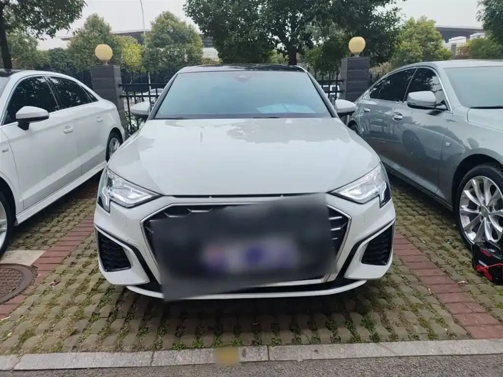 Audi A3 2023 из CN, фото 3