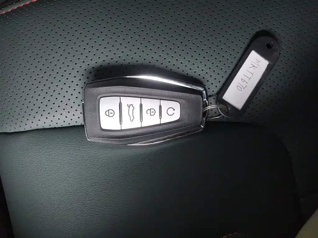 Geely Boyue 2025 из CN, фото 9
