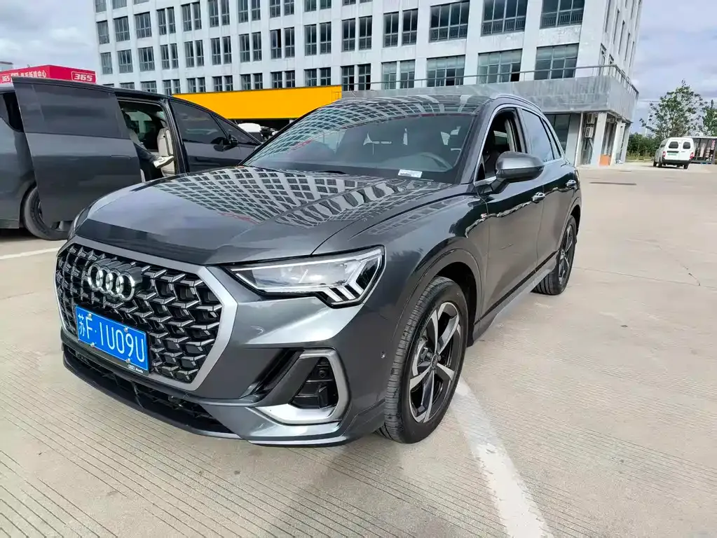 Audi Q3 2025 из CN, фото 1