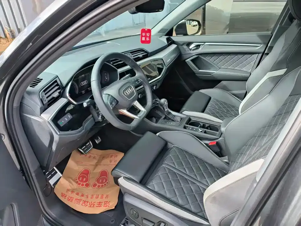 Audi Q3 2025 из CN, фото 4