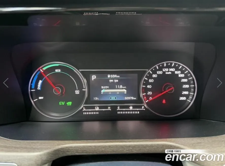 Kia Sorento — фото 9