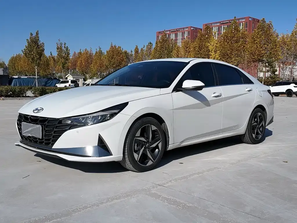 Hyundai Elantra 2022 из CN, фото 1