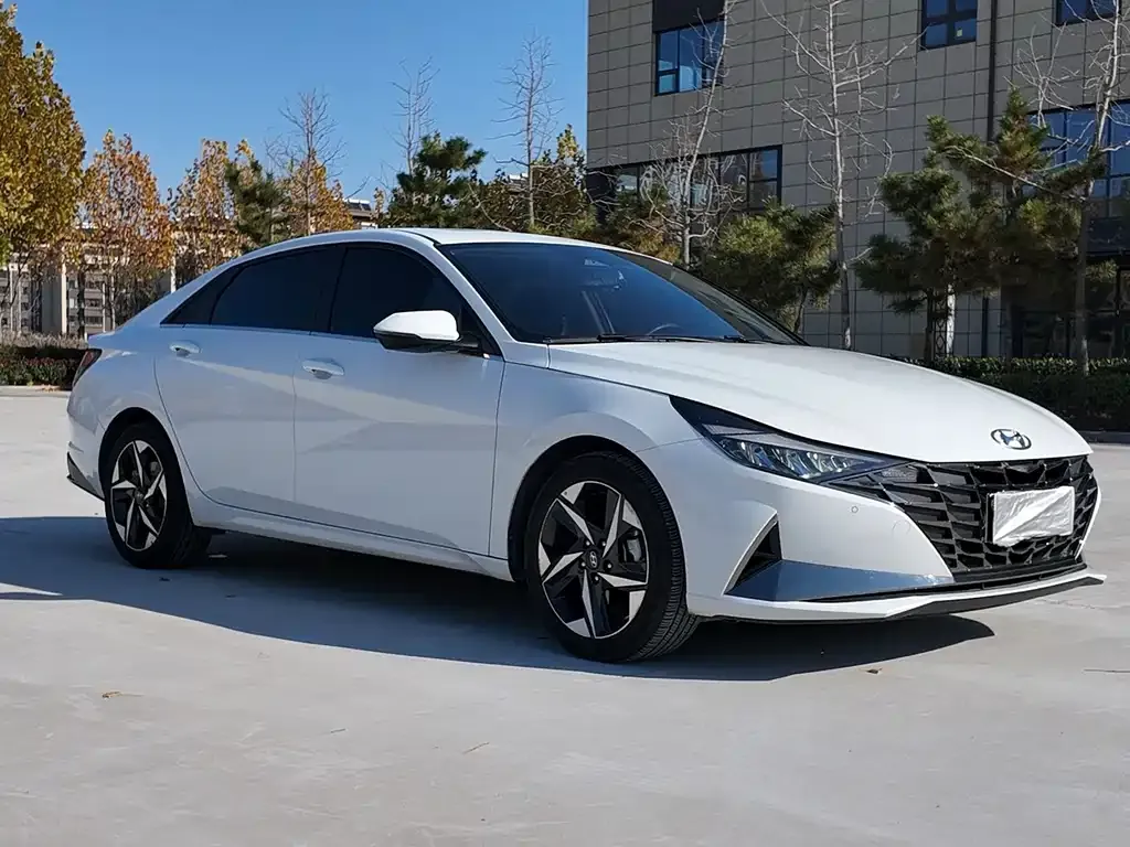 Hyundai Elantra 2022 из CN, фото 3