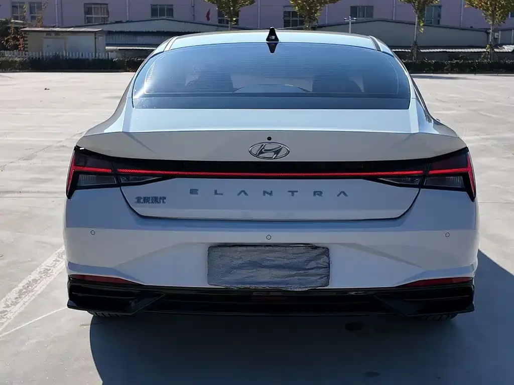Hyundai Elantra 2022 из CN, фото 5