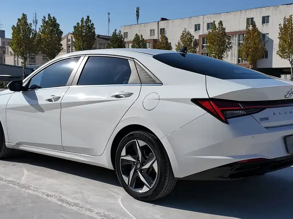 Hyundai Elantra 2022 из CN, фото 6