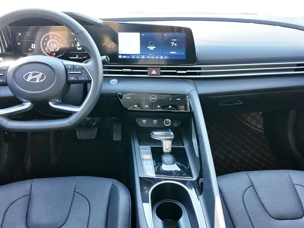 Hyundai Elantra 2022 из CN, фото 8
