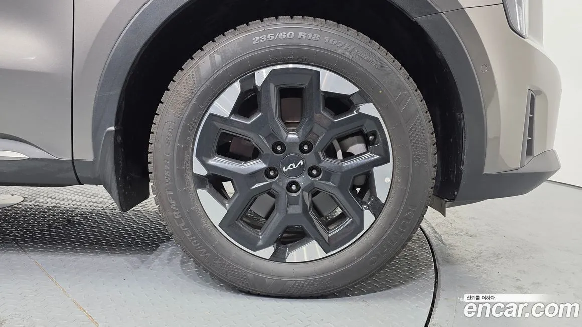 Kia Sorento — фото 5