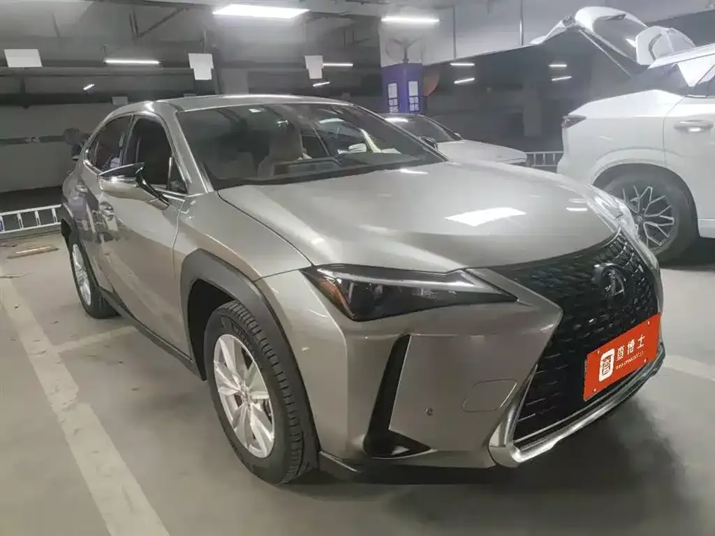 Lexus UX 2023 из CN, фото 2