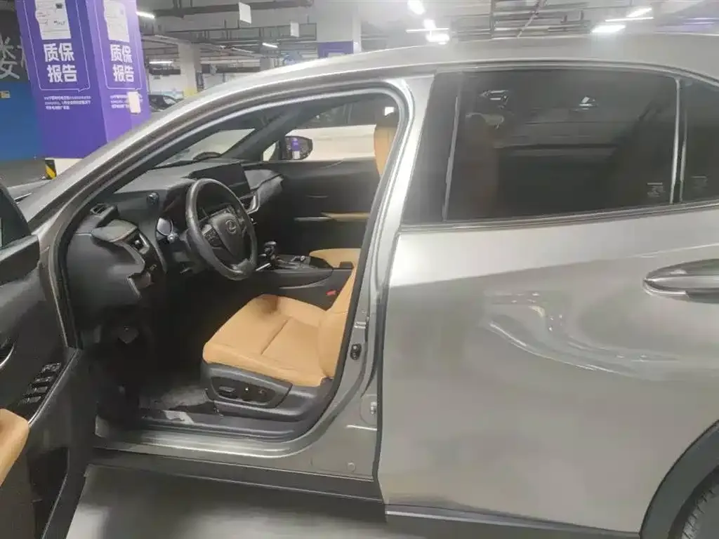 Lexus UX 2023 из CN, фото 7