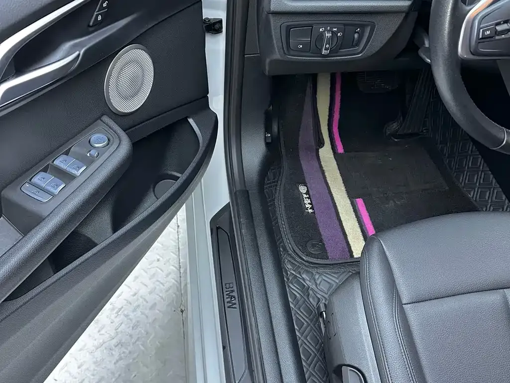 BMW 1 Series 2022 из CN, фото 10