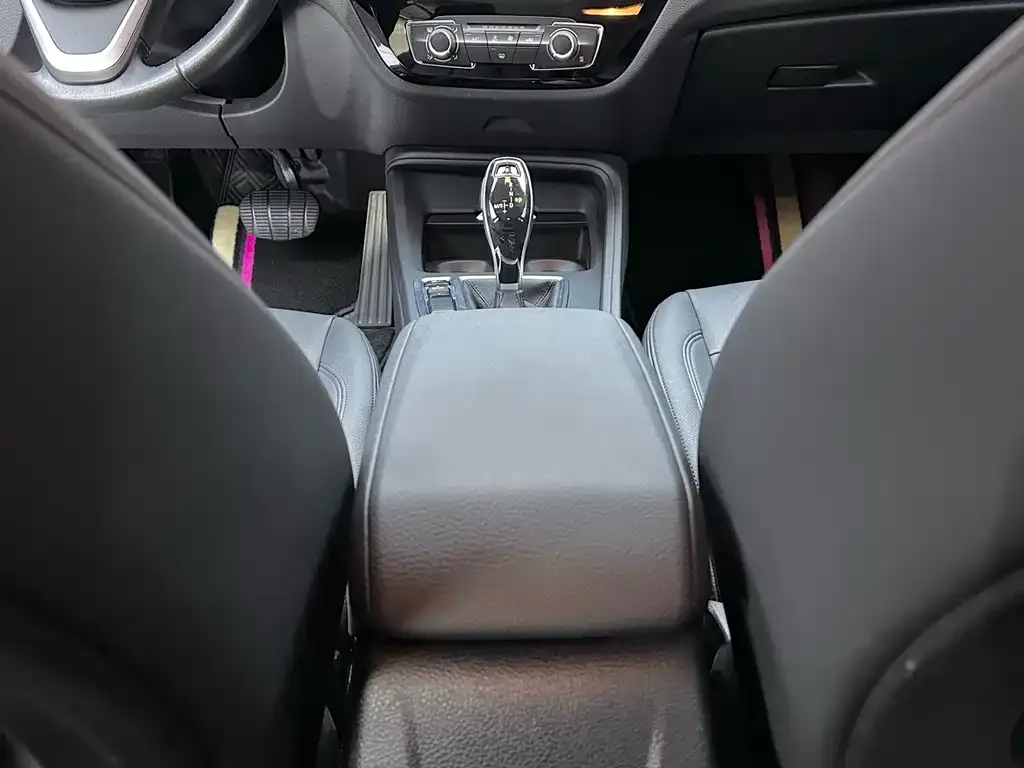 BMW 1 Series 2022 из CN, фото 7