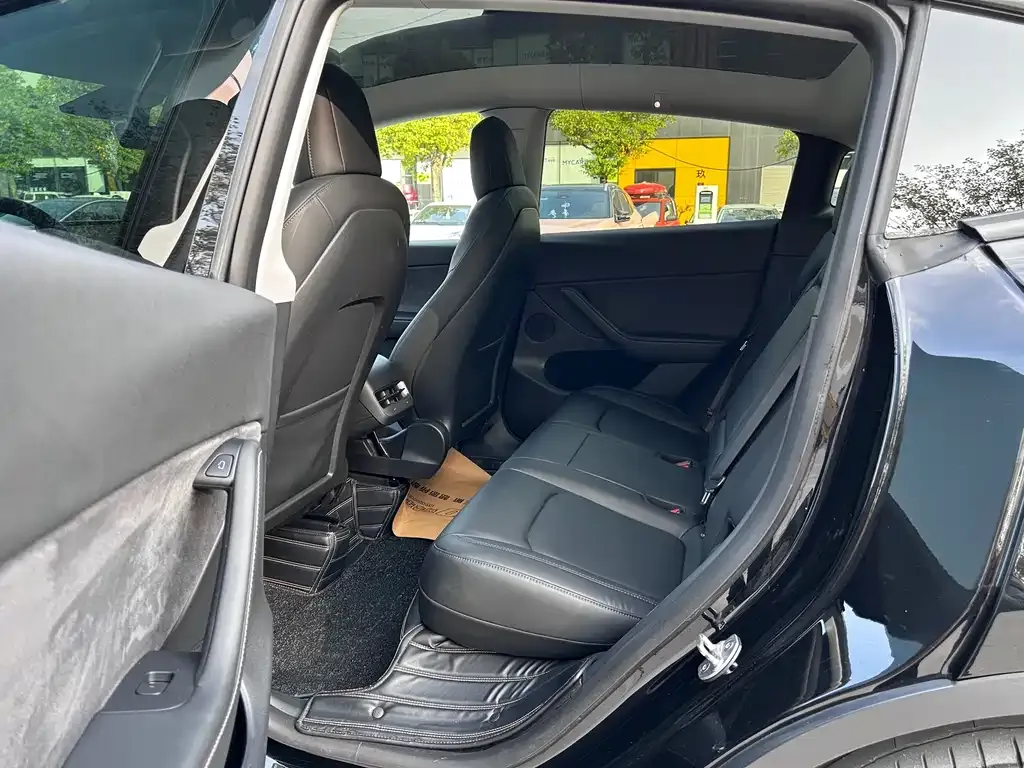 Tesla Model Y 2022 из CN, фото 8