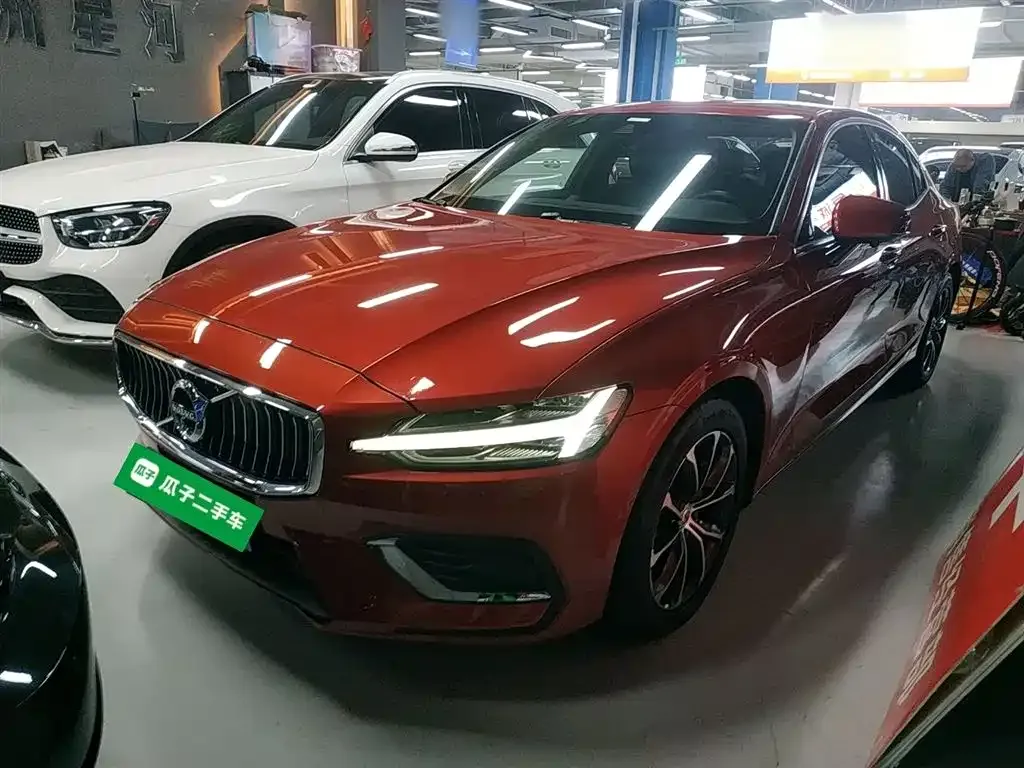 Volvo S60 2021 из CN, фото 2