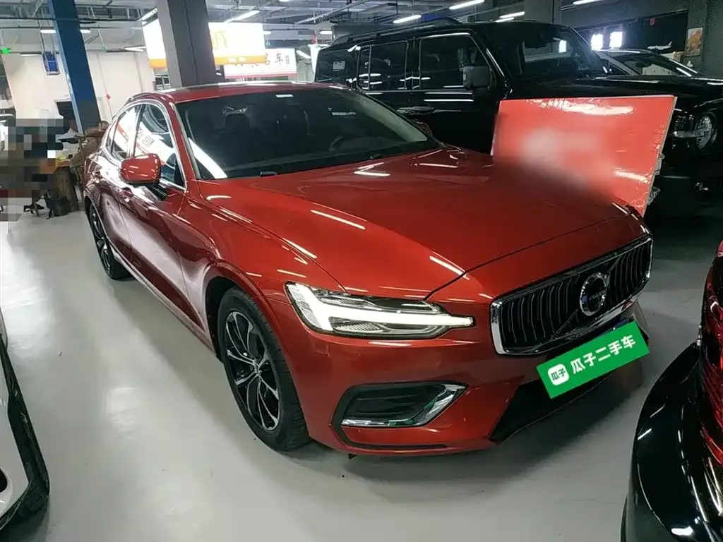 Volvo S60 2021 из CN, фото 4