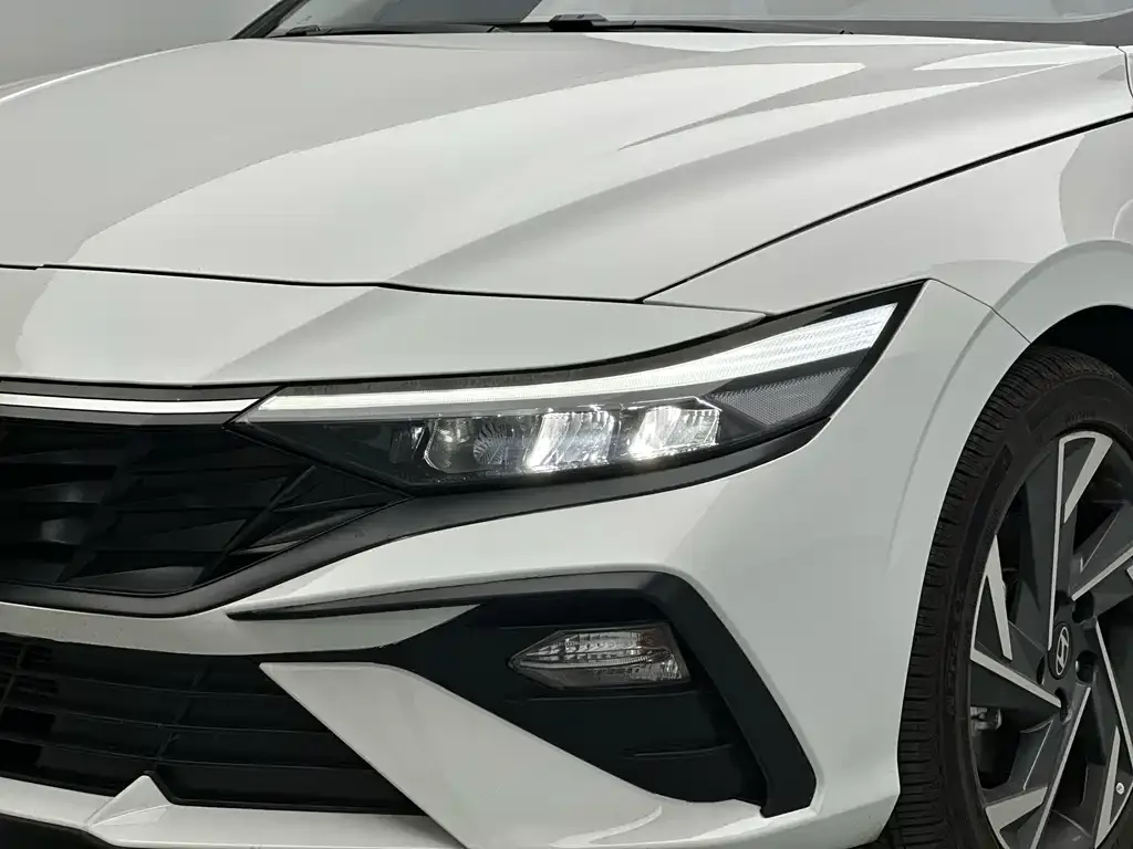 Hyundai Elantra 2025 из CN, фото 10